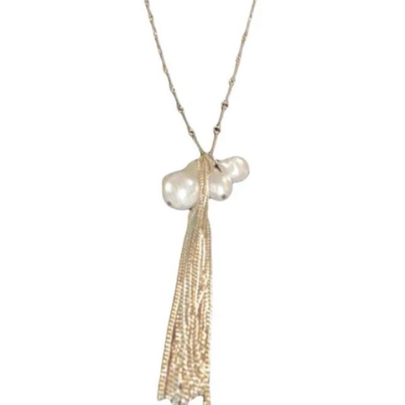 TORRID Faux Pearl Necklace Cluster Fringe Pendant Gold Tone Chain Jewelry - Picture 3 of 10
